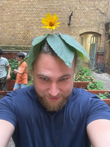 Boris als Blümchen
